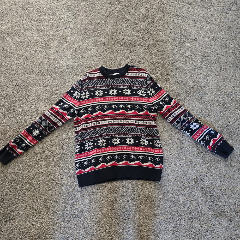 H&M Navy and Red Patterned Sweater